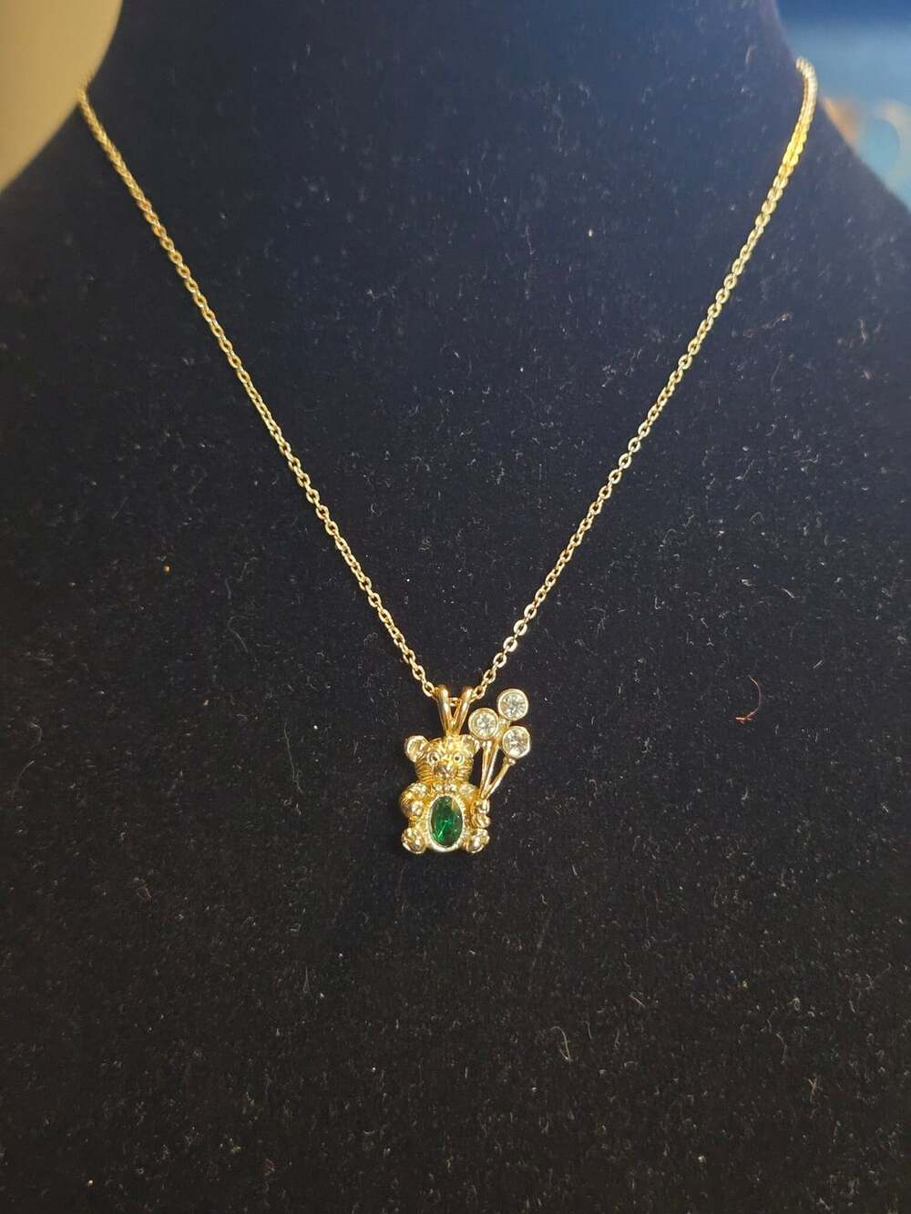 DM 99 Teddy Bear with Balloons Necklace 15" Gold Tone Green Crystal